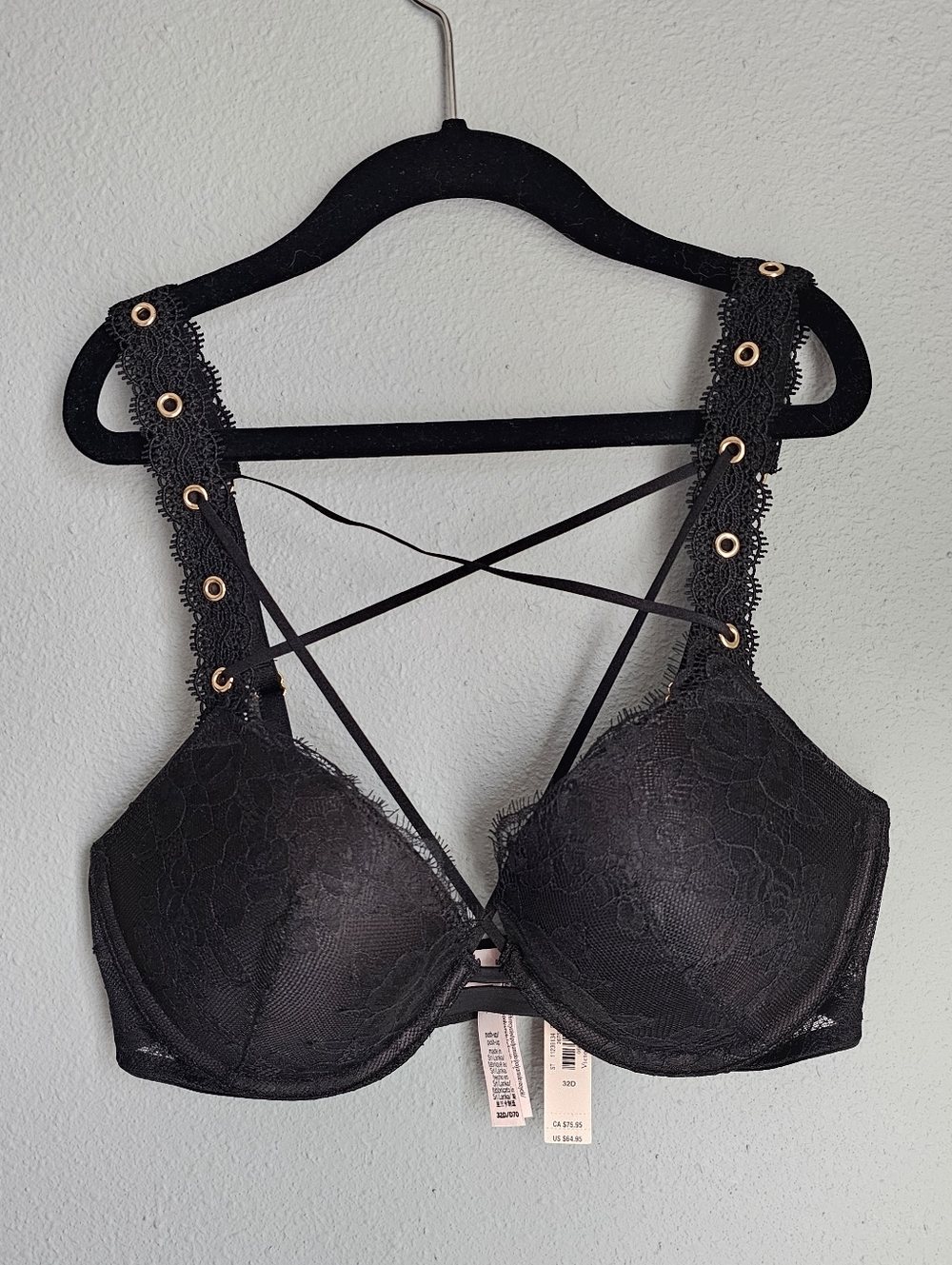 Victoria's Secret Black Rose Lace And Grommet Strappy Push Up Bra NWT 32D